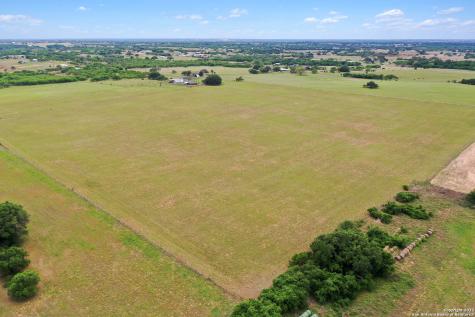 13857 Us Highway 87 S Adkins TX 78101