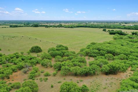 13857 Us Highway 87 S Adkins TX 78101