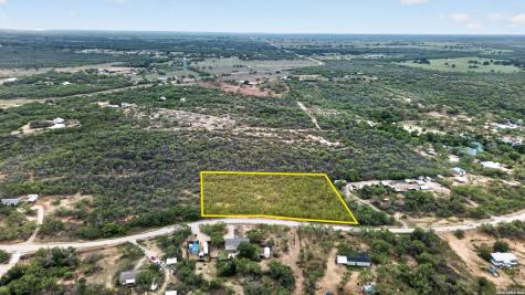 123 Country View Lane Floresville TX 78114