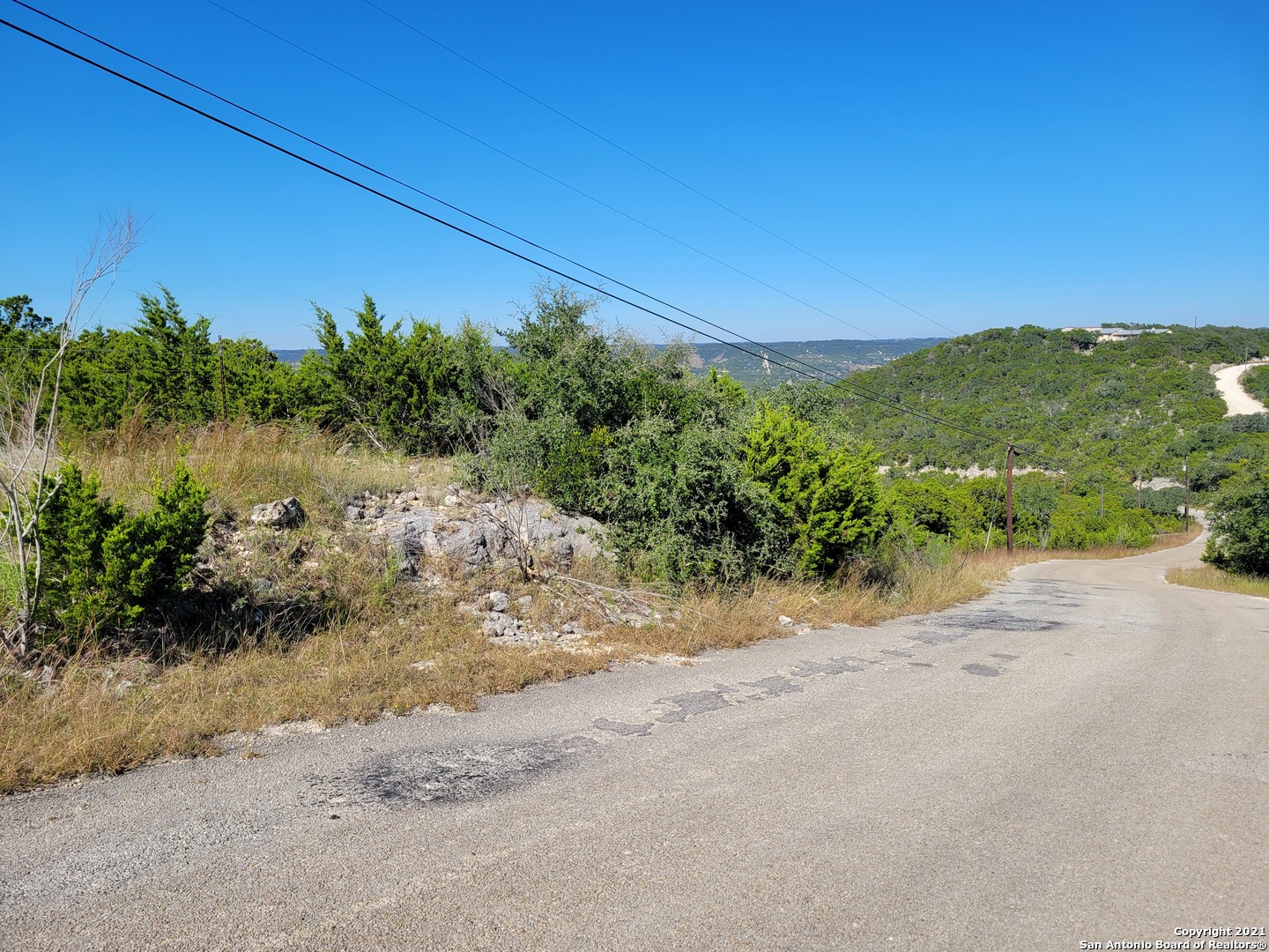 1300 S Goat Ridge Pipe Creek TX 78063
