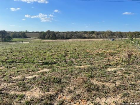 701 Sunrise Lane La Vernia TX 78121