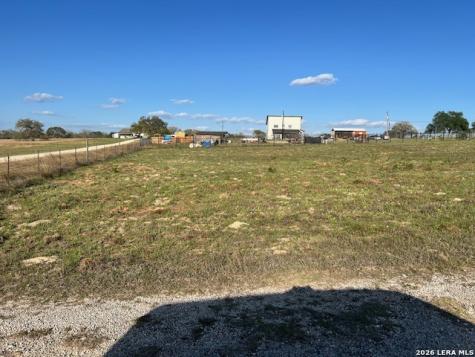 701 Sunrise Lane La Vernia TX 78121