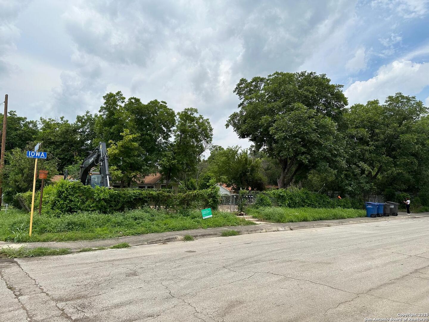 2001 Iowa San Antonio TX 78203