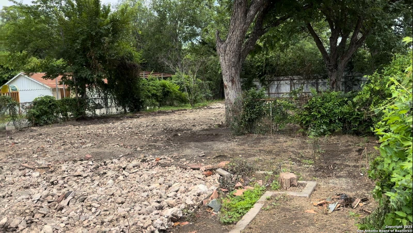 2001 Iowa San Antonio TX 78203