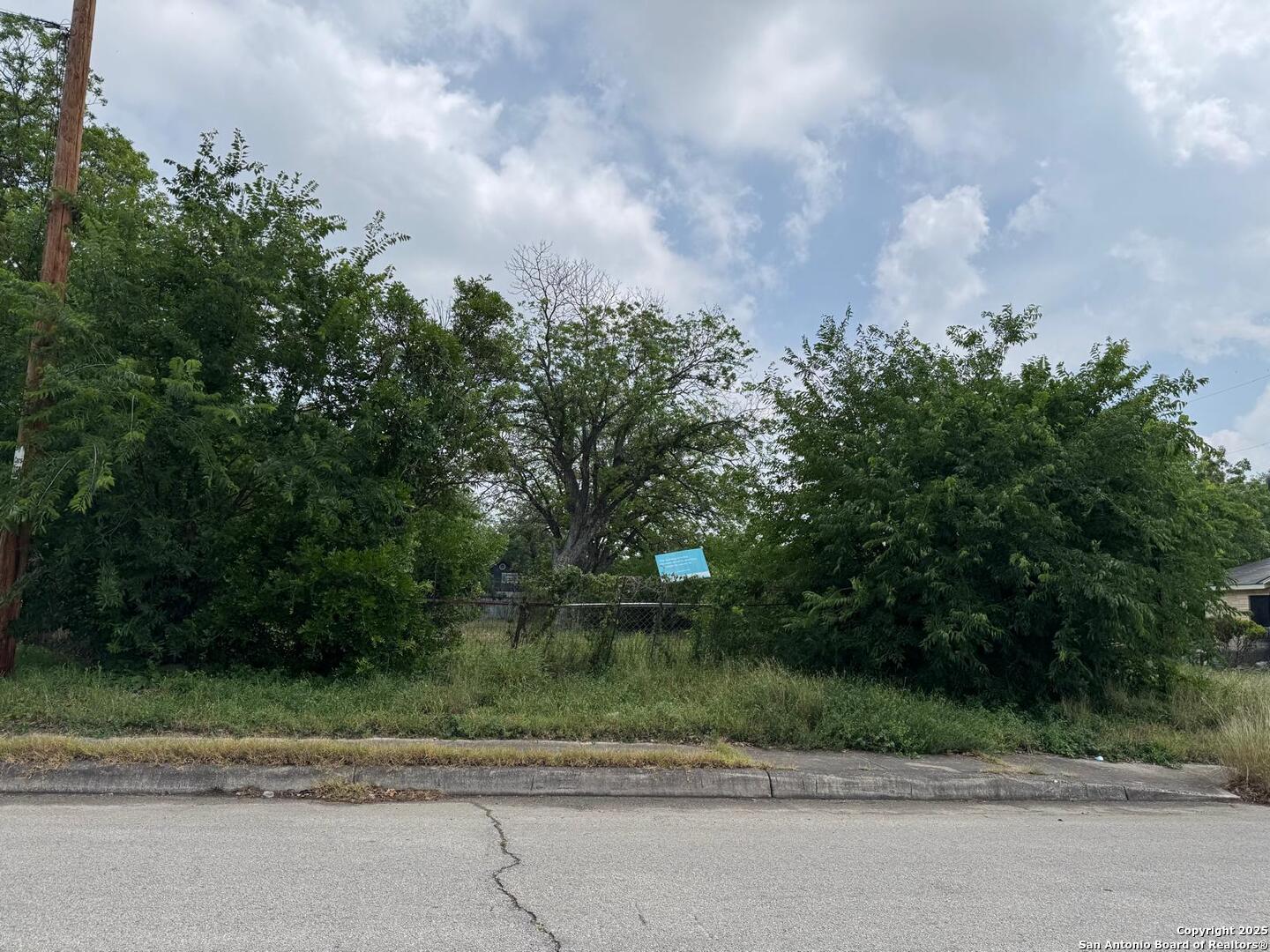 2001 Iowa San Antonio TX 78203