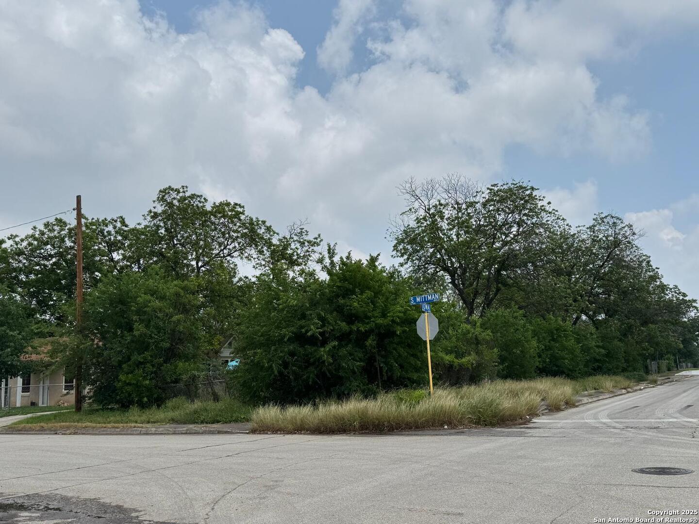 2001 Iowa San Antonio TX 78203