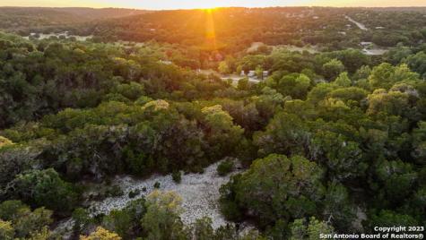 1729 Whispering Hills Drive Canyon Lake TX 78133