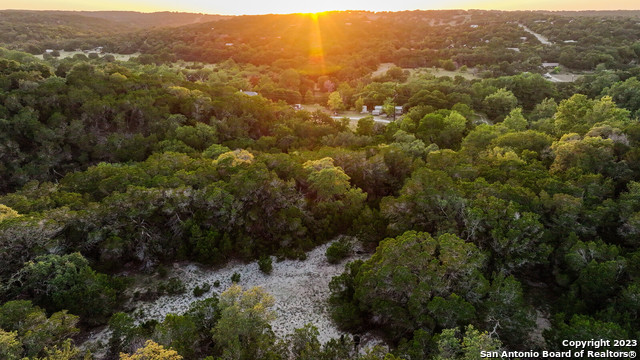1729 Whispering Hills Drive Canyon Lake TX 78133
