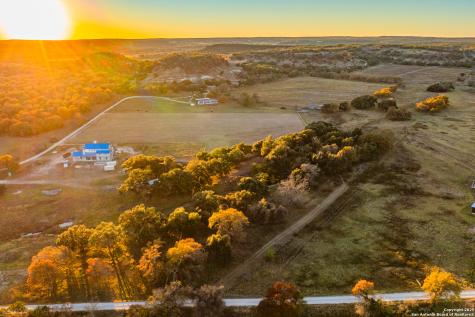 326 Lehne Lane Fredericksburg TX 78624