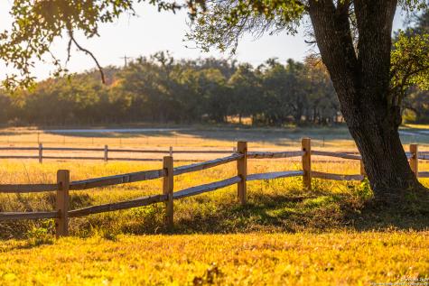 326 Lehne Lane Fredericksburg TX 78624