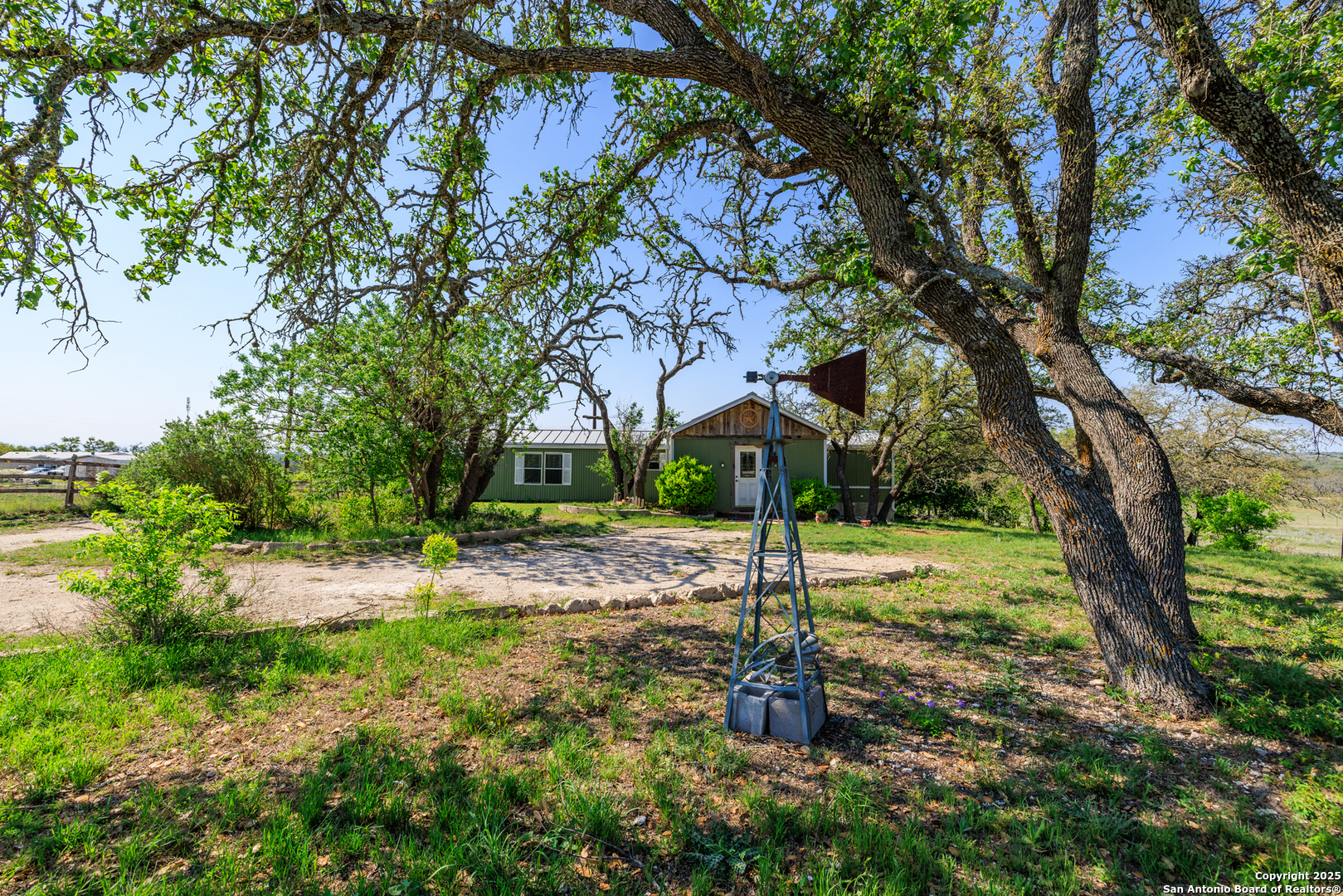 453 Reeves Lane Harper TX 78631