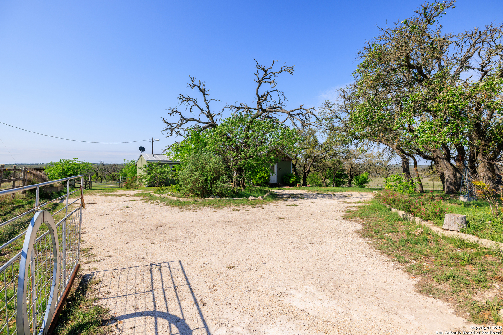 453 Reeves Lane Harper TX 78631