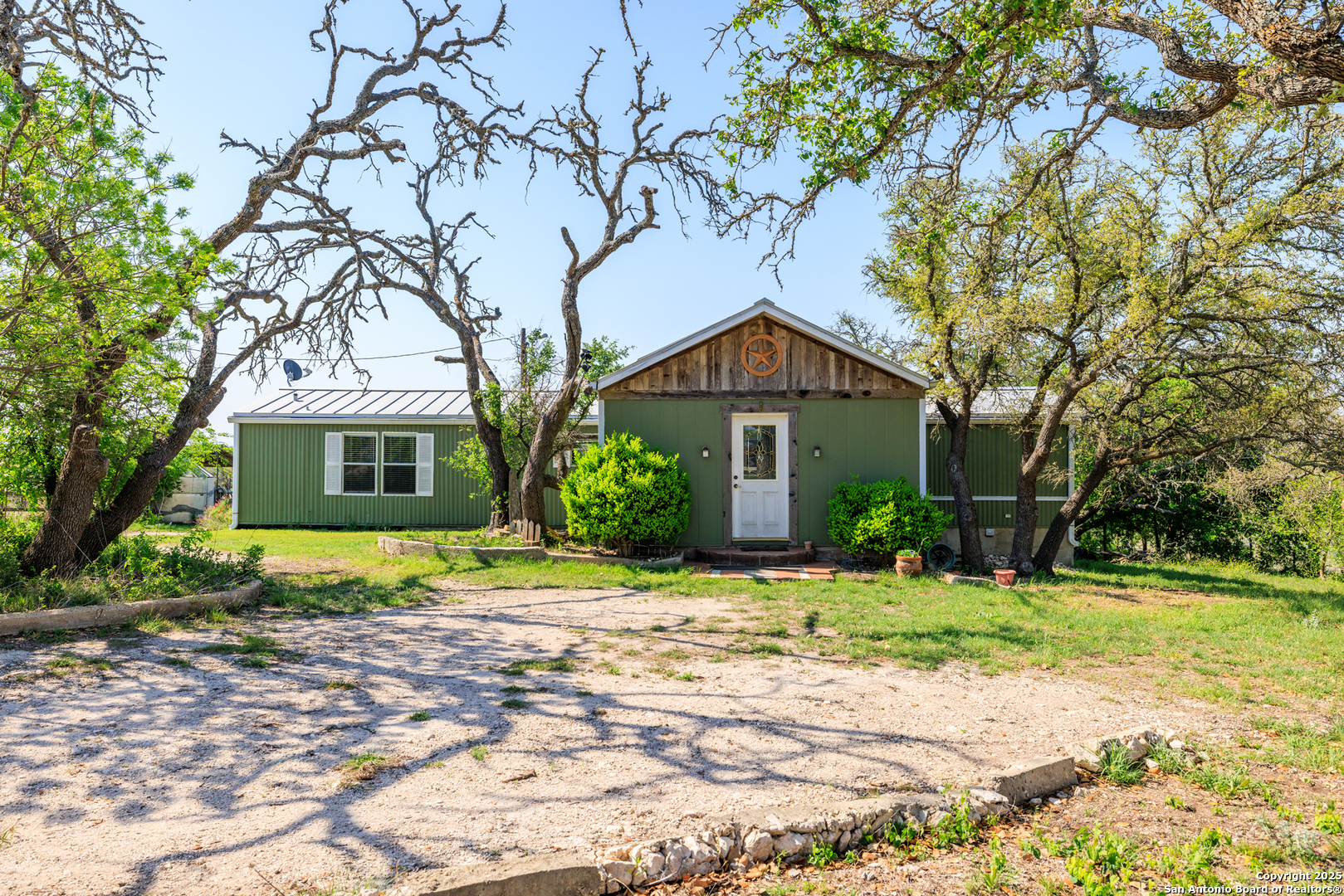 453 Reeves Lane Harper TX 78631