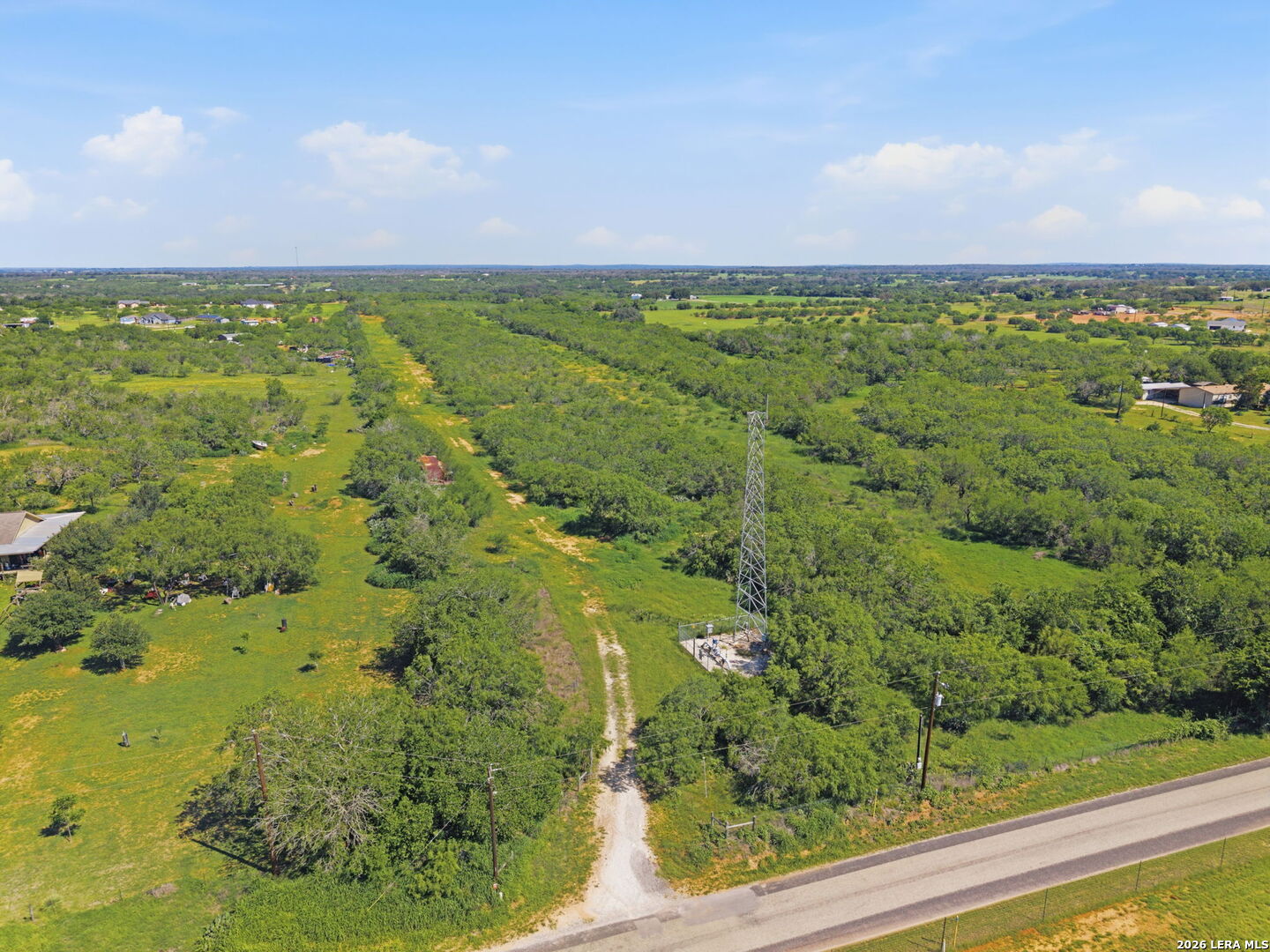 00 Cr 329 Floresville TX 78114