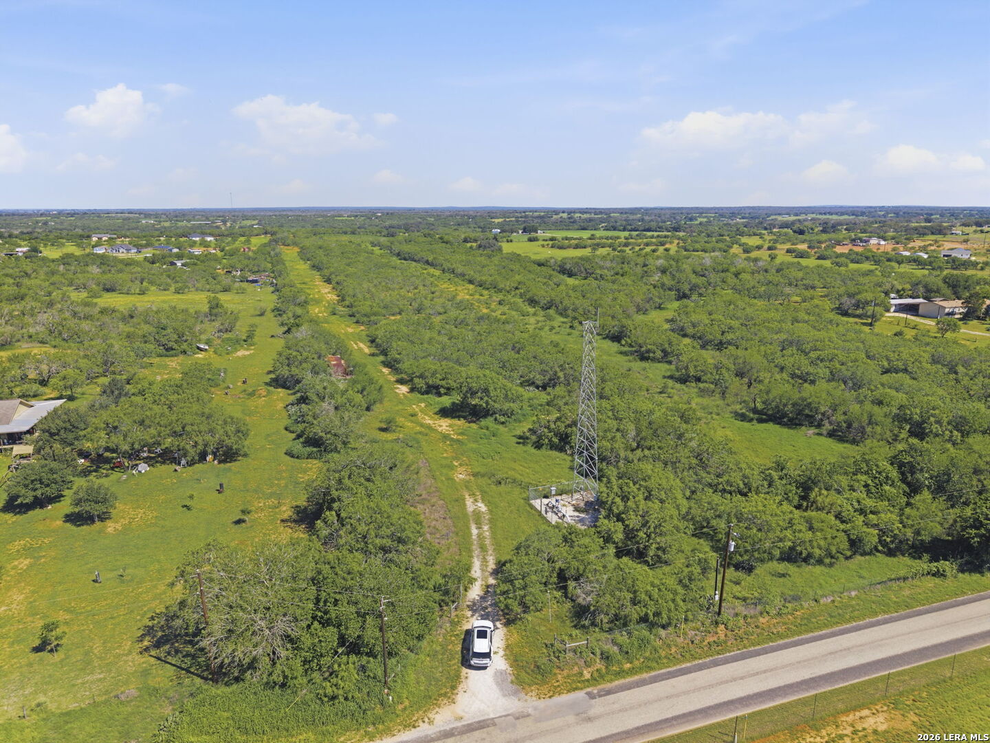 00 Cr 329 Floresville TX 78114