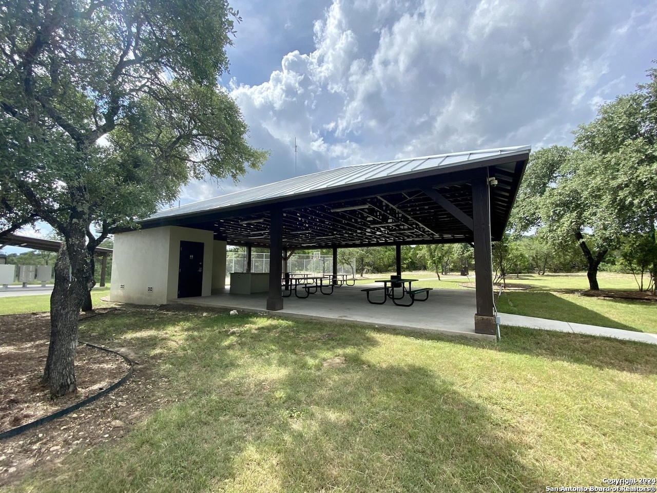 391 Pr 1748 Lot 391 Mico TX 78056