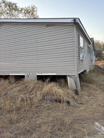 640 County Road 417 Mccoy TX 78113
