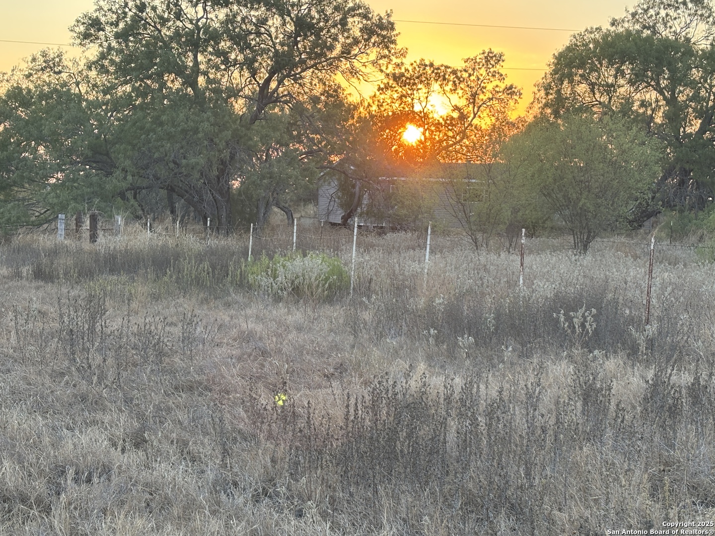 640 County Road 417 Mccoy TX 78113