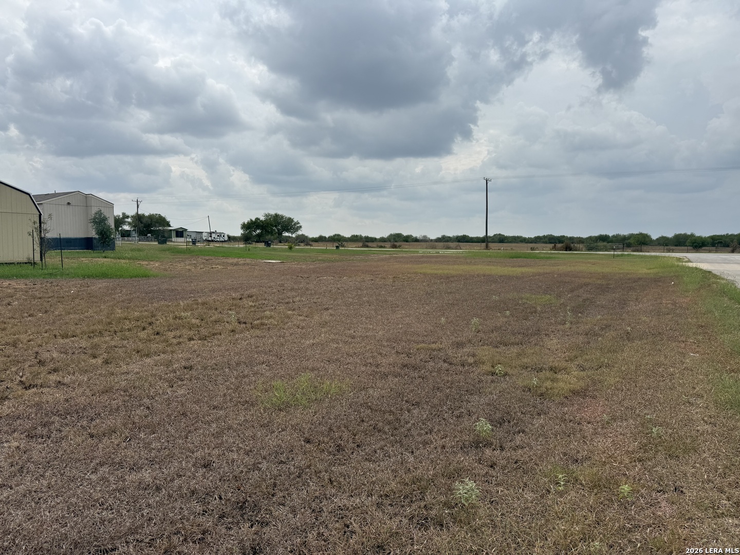 2141 County Road 430 Pleasanton TX 78064