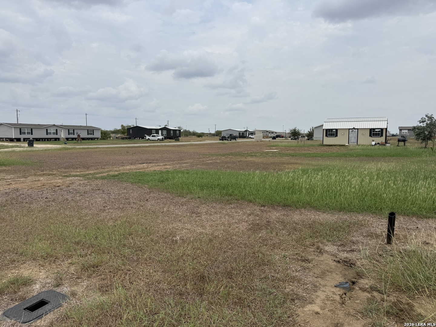 2141 County Road 430 Pleasanton TX 78064