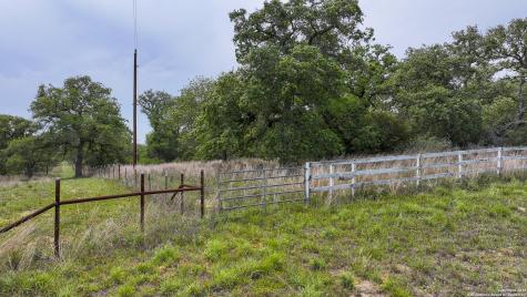 12504 Fm 1117 Seguin TX 78155