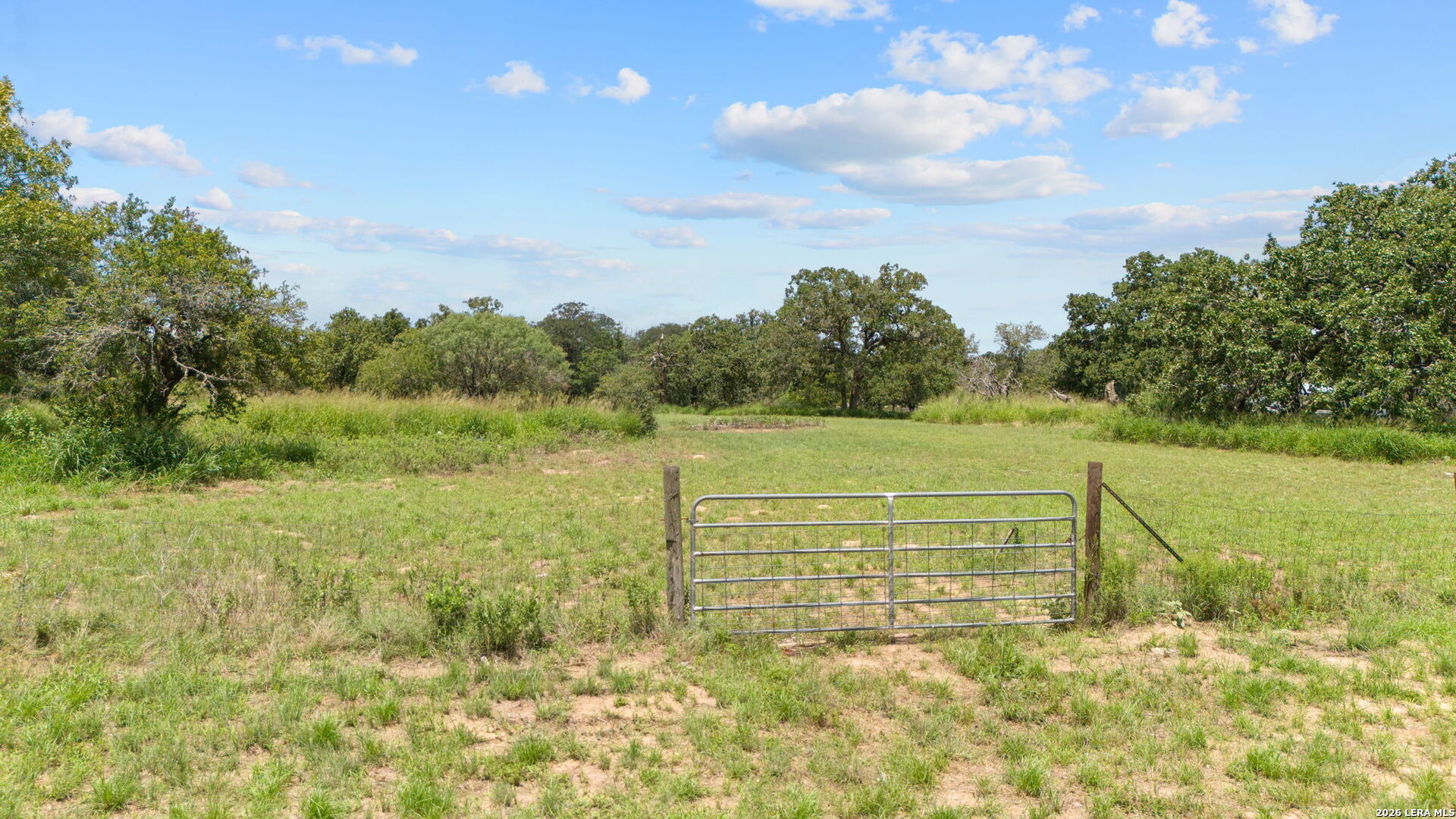 271 Hermosa Poteet TX 78065