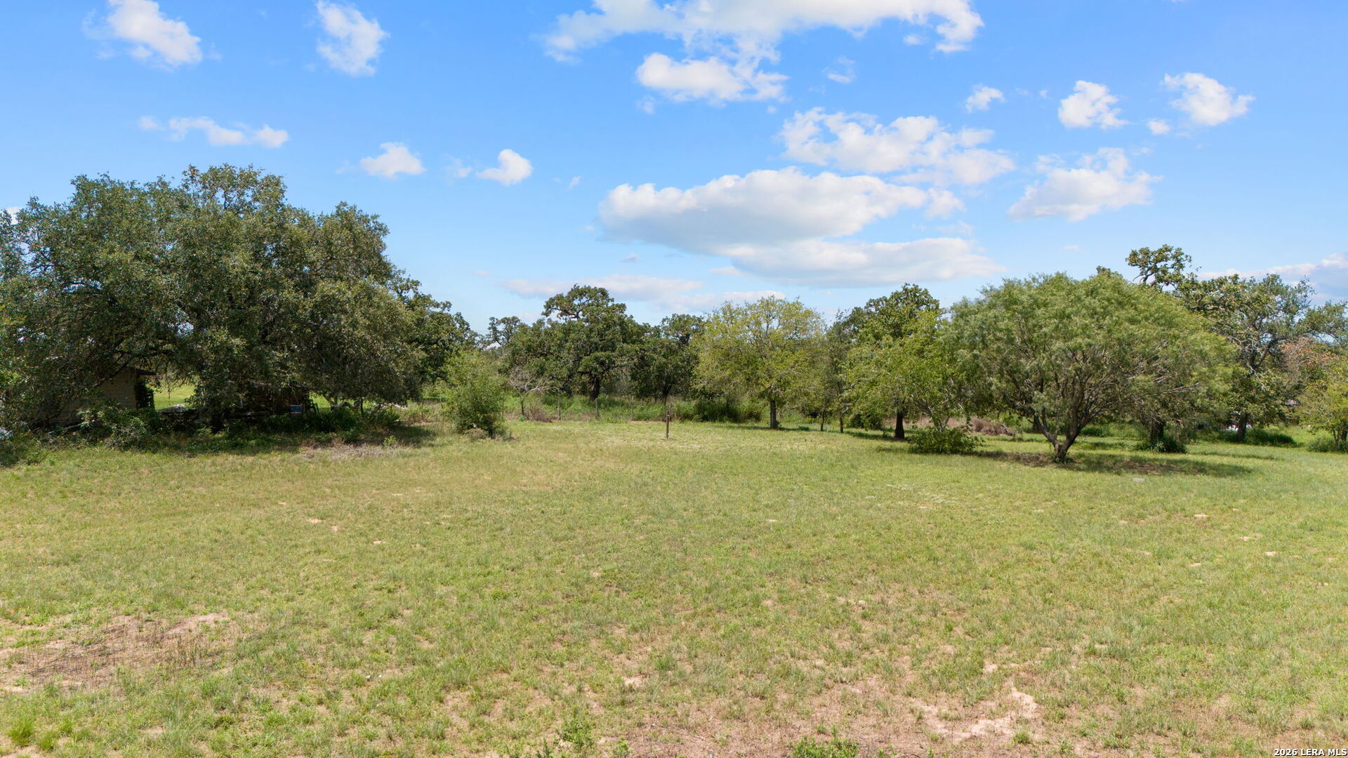 271 Hermosa Poteet TX 78065