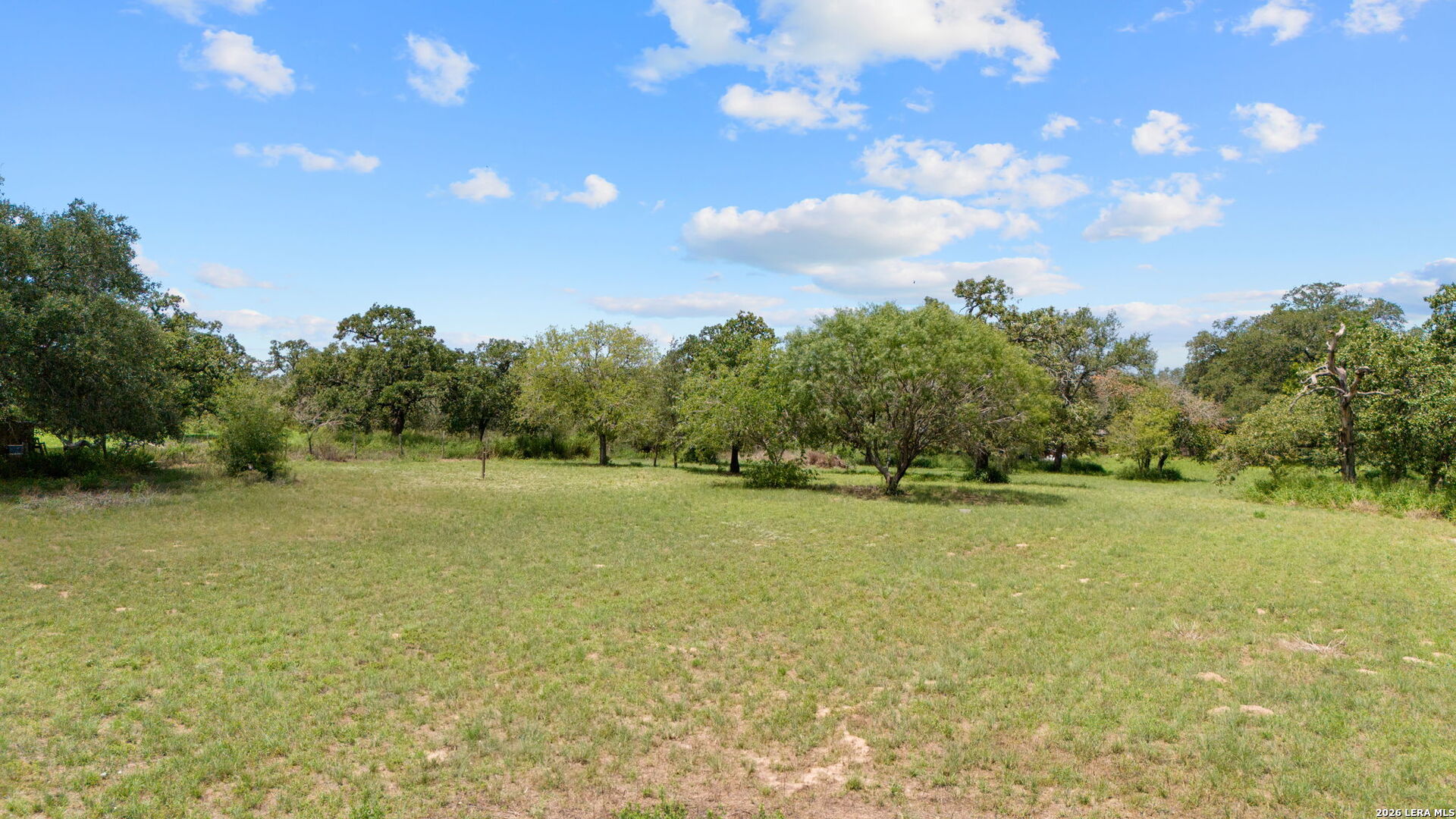 271 Hermosa Poteet TX 78065