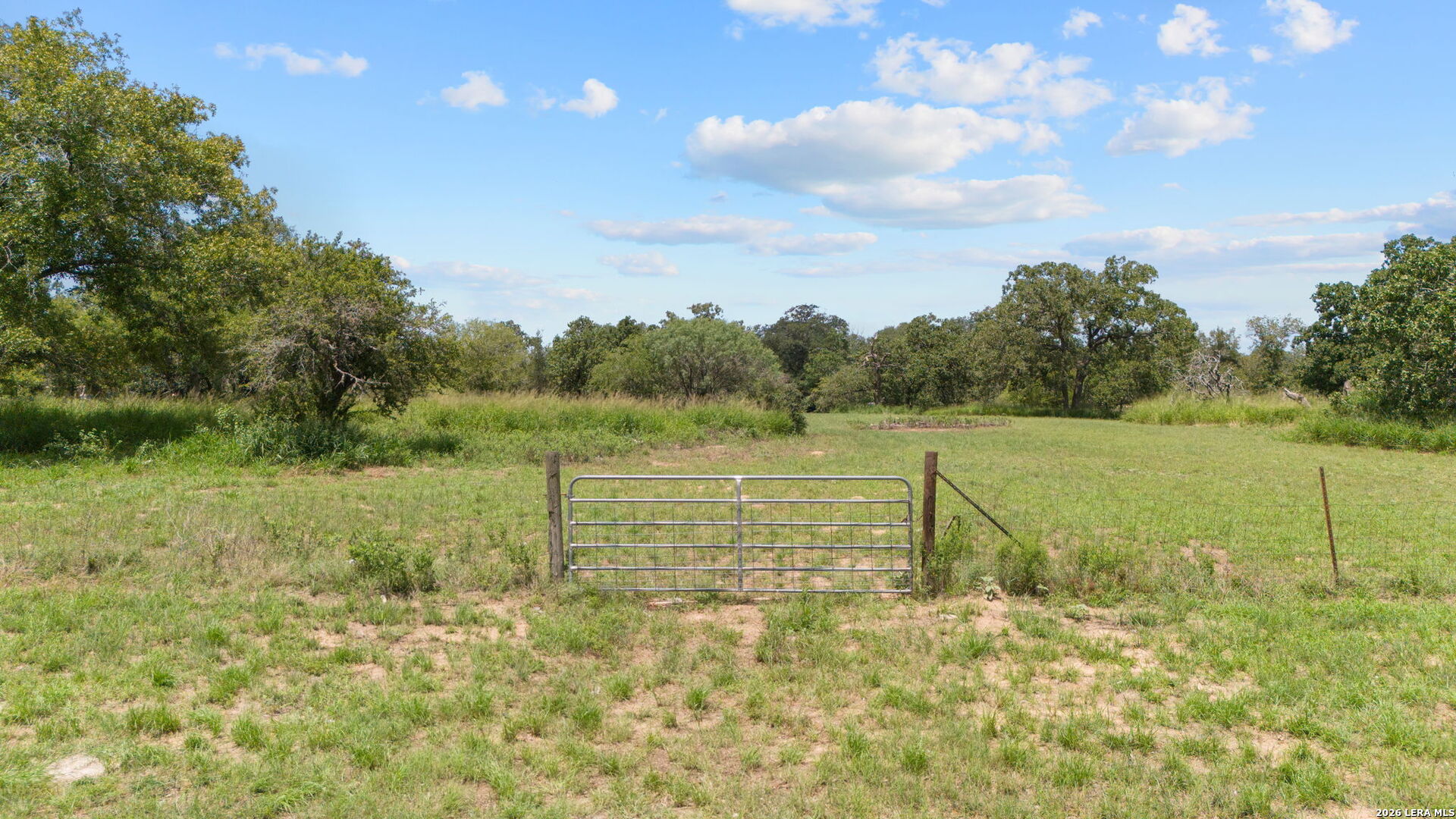 271 Hermosa Poteet TX 78065