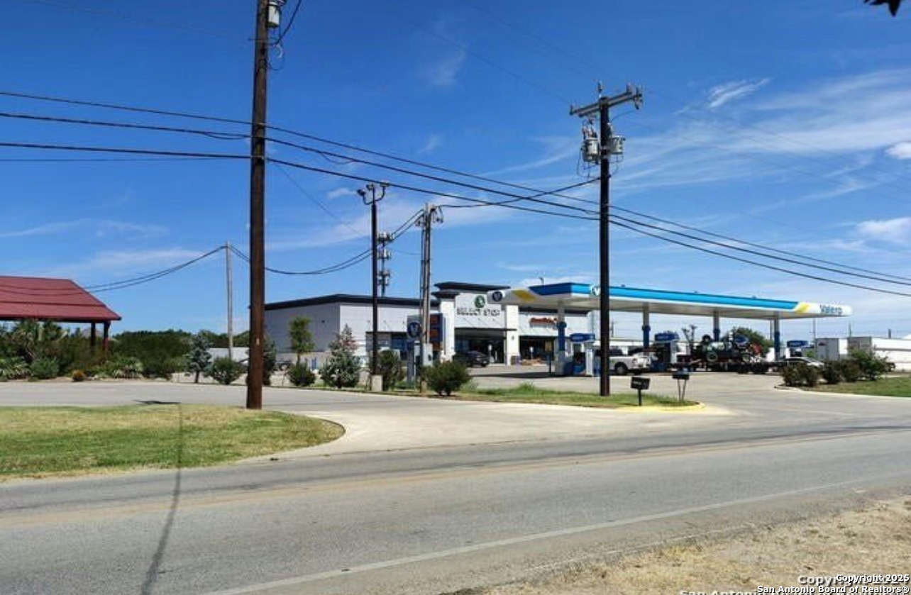 4605 E Fm 1518 N Selma TX 78154