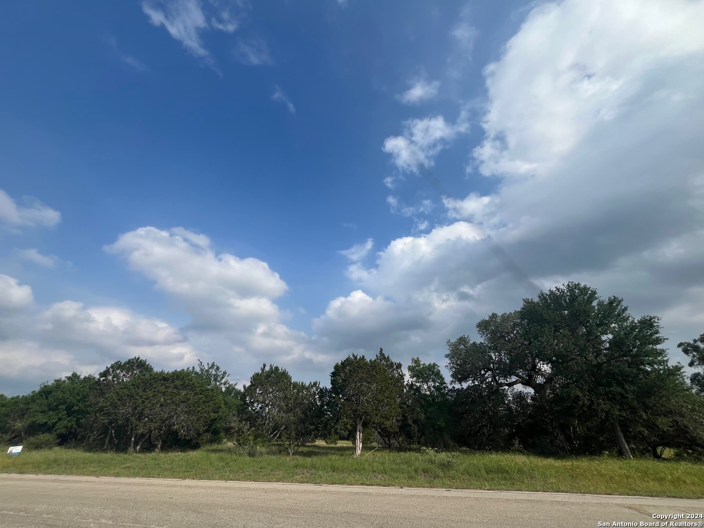 25 Vaquero Pipe Creek TX 78063