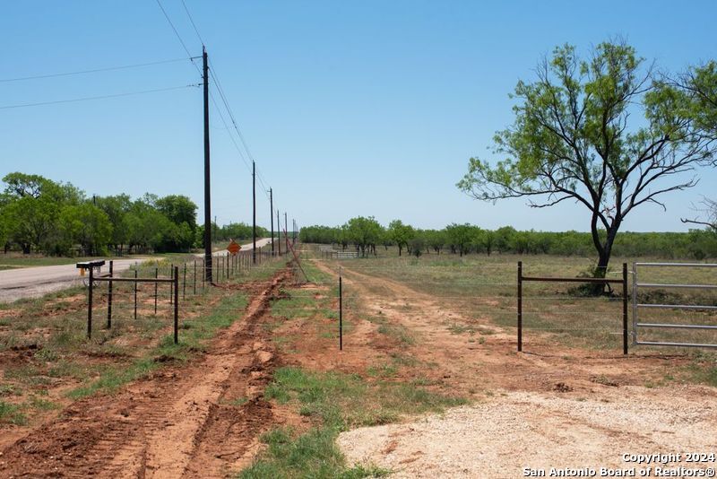 Tract 6 Fm 1332 Jourdanton TX 78026