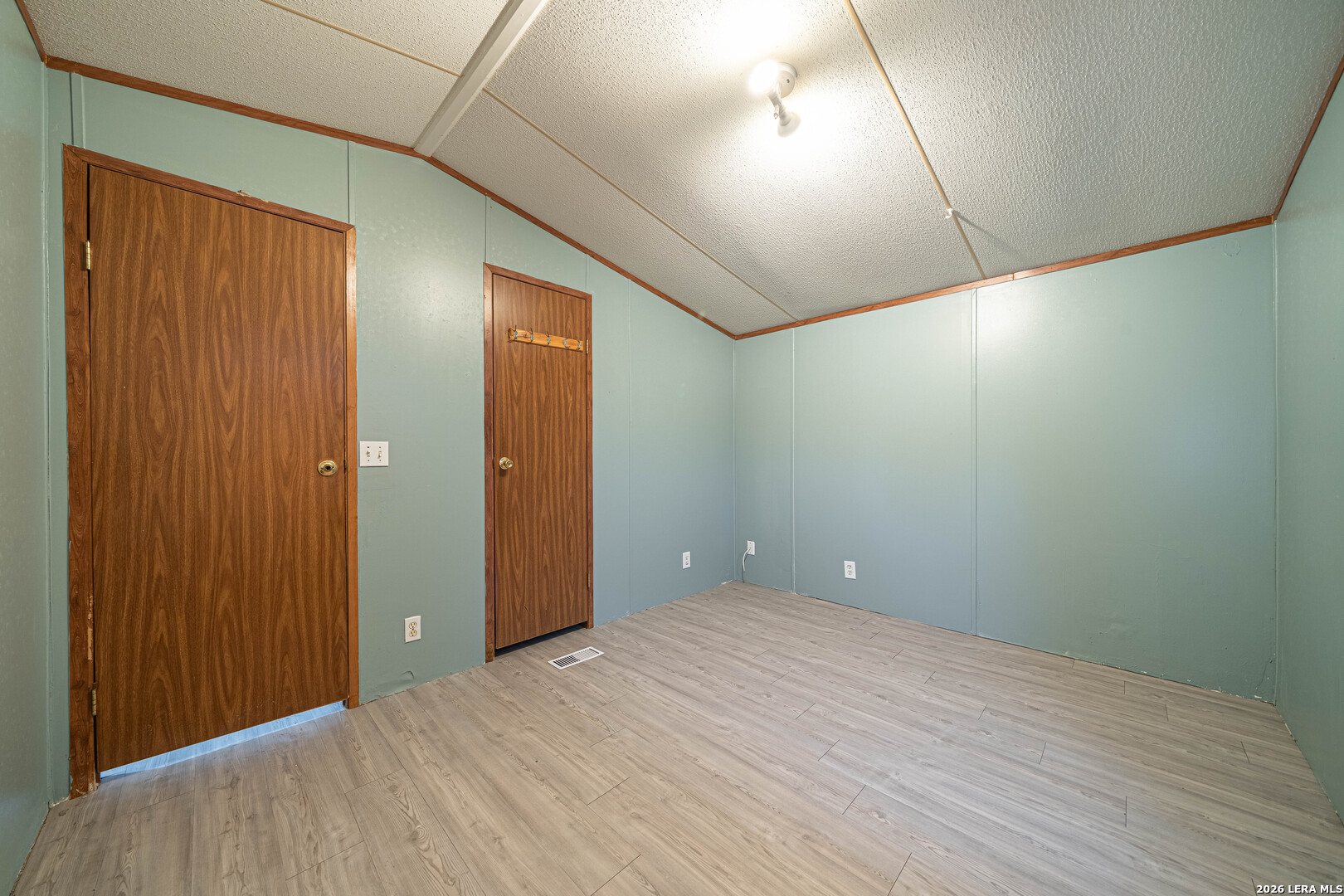 455 Old Castroville Bandera TX 78003