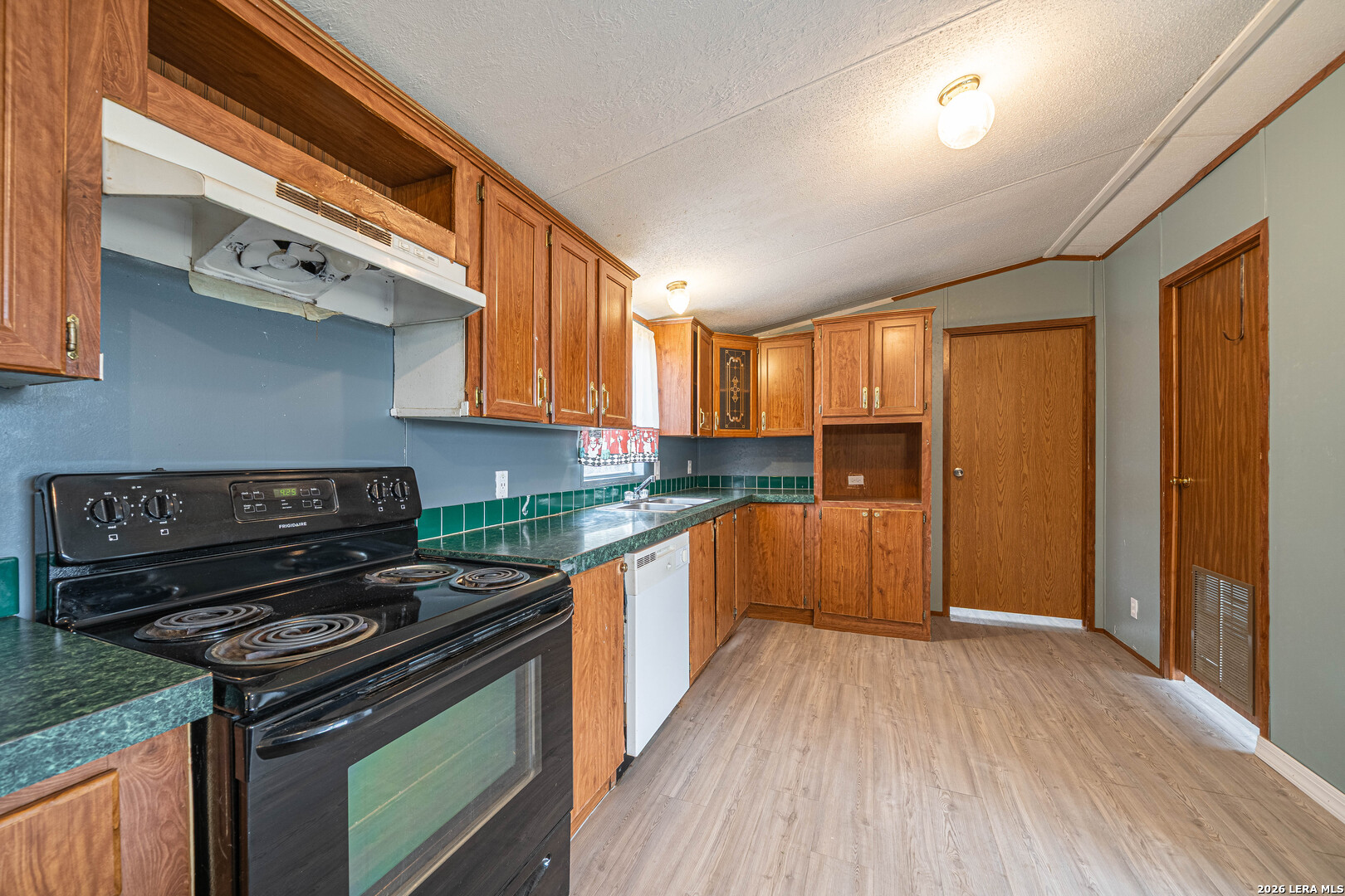 455 Old Castroville Bandera TX 78003