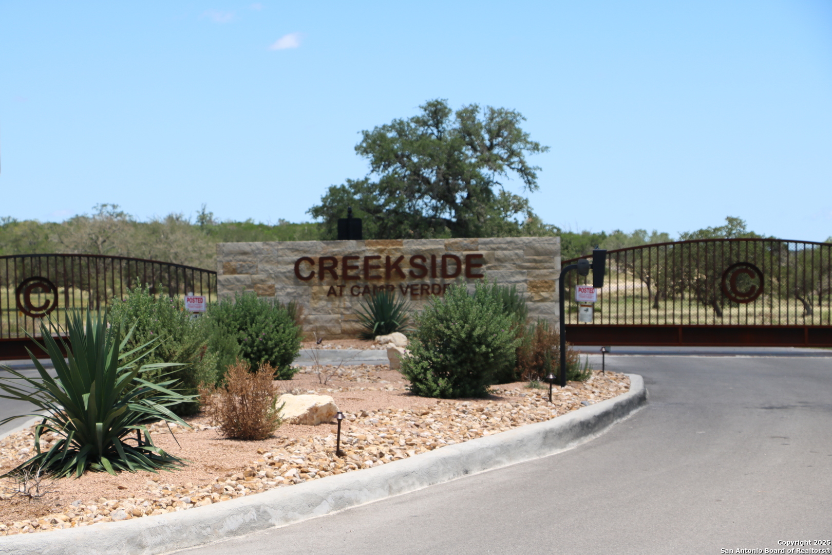 25 Seep Springs Camp Verde TX 78010