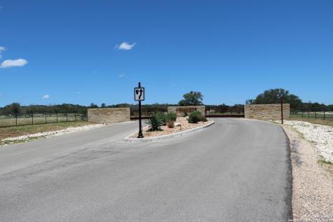 25 Seep Springs Camp Verde TX 78010