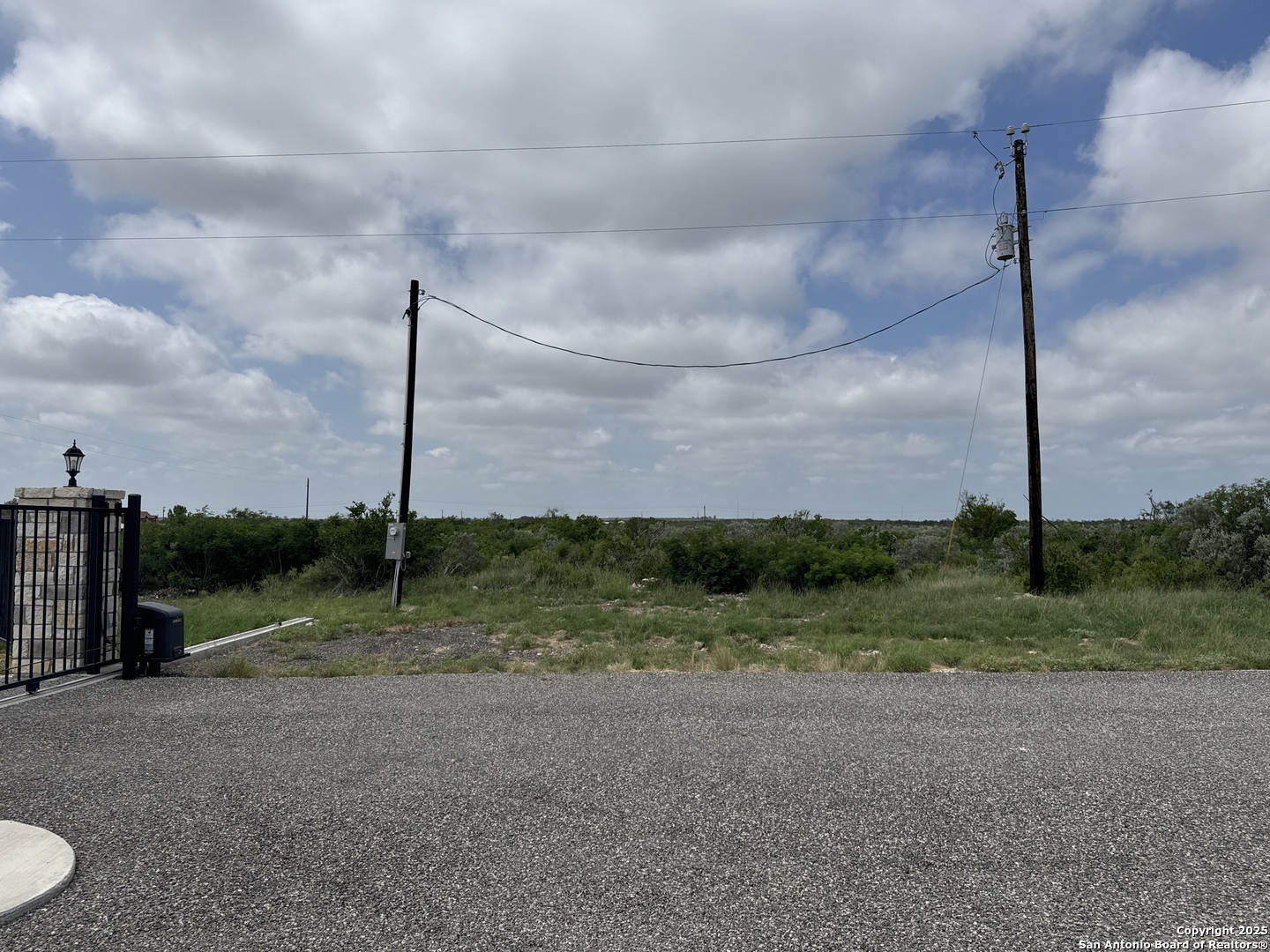 21 Legend Hills Uvalde TX 78801