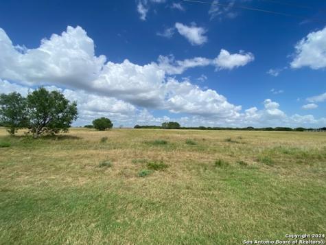 21906 N Fm 81 Hobson TX 78117