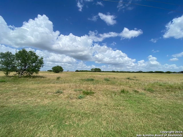 21906 N Fm 81 Hobson TX 78117