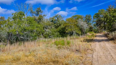 14 Sandstone Lane Seguin TX 78155