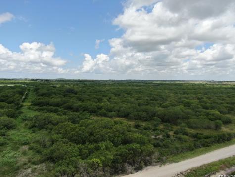 TRACT 8 TBD Cr 208 Hobson TX 78117