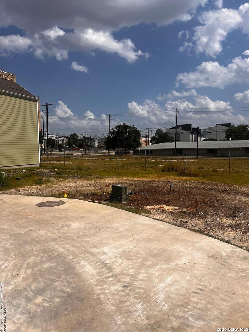 310 Evergreen #104 San Antonio TX 78212