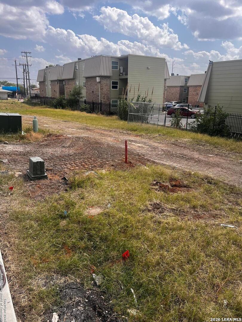 310 Evergreen #104 San Antonio TX 78212