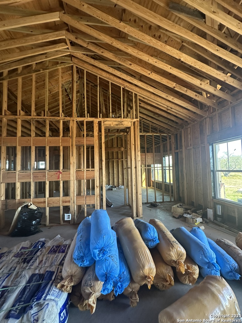 241 County Road 154 Pleasanton TX 78064