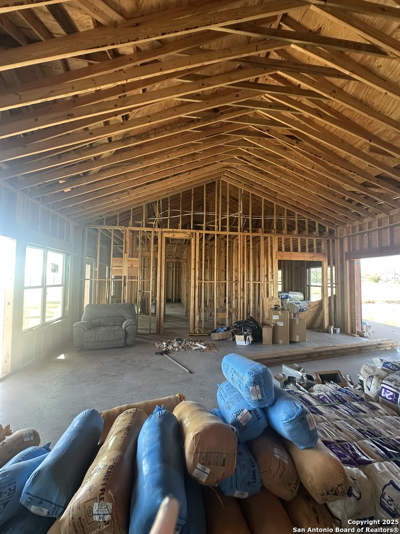 241 County Road 154 Pleasanton TX 78064