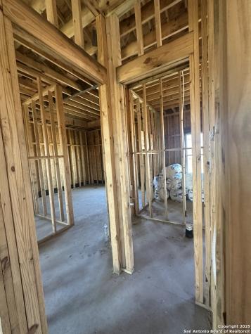 241 County Road 154 Pleasanton TX 78064