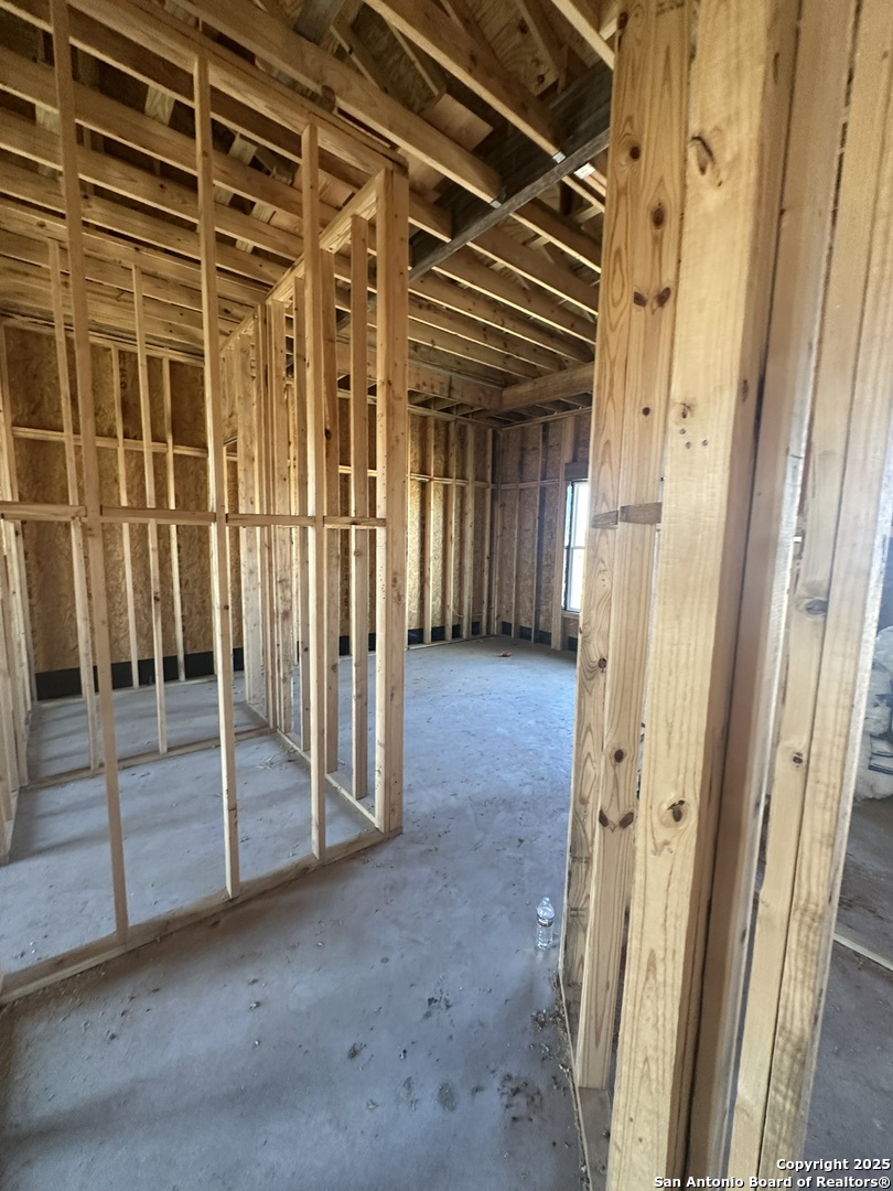 241 County Road 154 Pleasanton TX 78064
