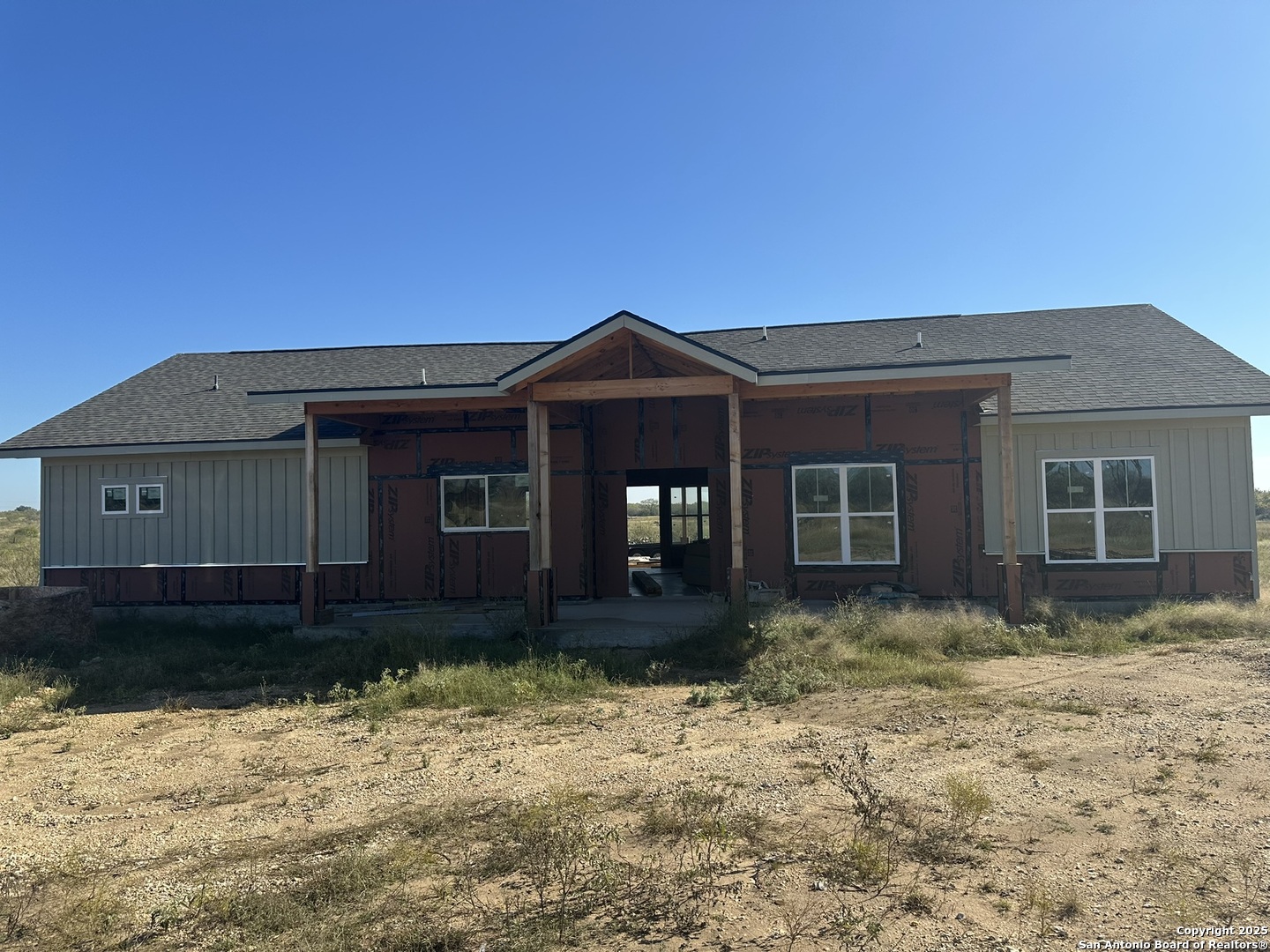 241 County Road 154 Pleasanton TX 78064
