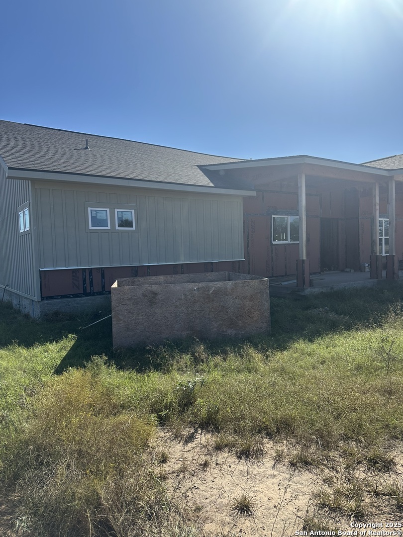 241 County Road 154 Pleasanton TX 78064