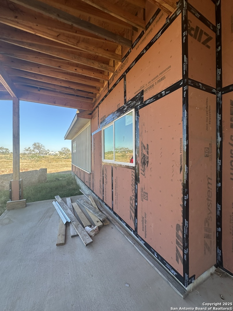 241 County Road 154 Pleasanton TX 78064